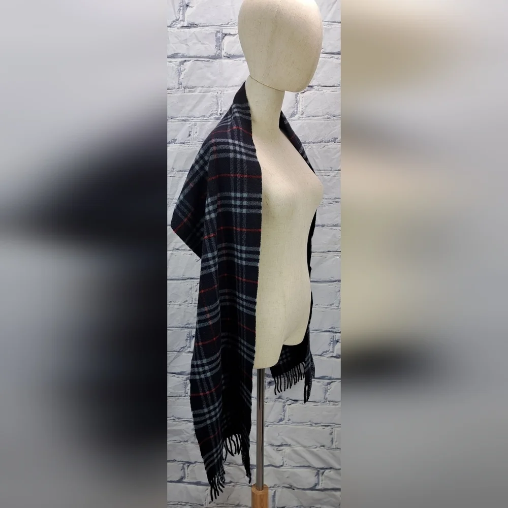 Burberry Vintage Scarf Nova Check 100% Cashmere Wool Scotland Navy Y2K 72" x 12" - Picture 10 of 13
